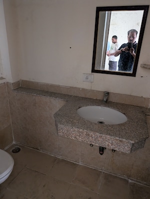 Bathroom in 3.5 BHK Apartment at Jaypee Greens Klassic Heights, Sector 134 – for Sale