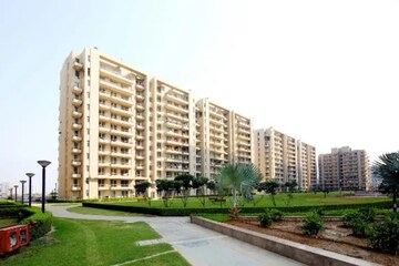 4 BHK Apartment – Exterior View View at Indiabulls Centrum Park, Sector 103 - for Rent