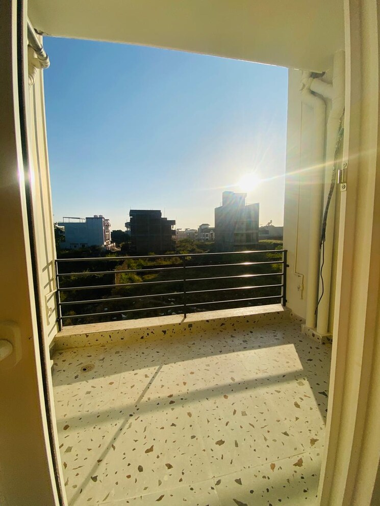 Balcony, sahastradhara road 3 Bedroom 1600 Sq.Ft. Builder Floor In Sahastradhara Road Dehradun 8555666