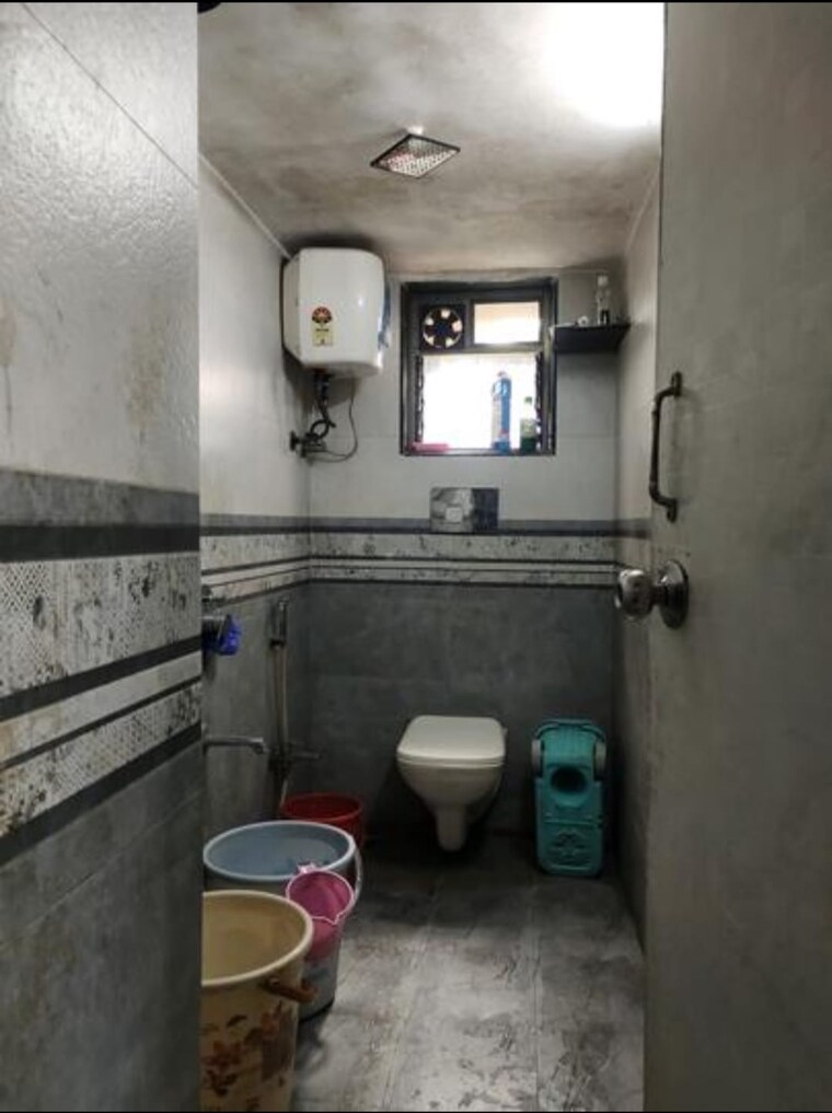 Bathroom, goregaon west 1 Bedroom 440 Sq.Ft. Apartment In Goregaon West Mumbai 8556475