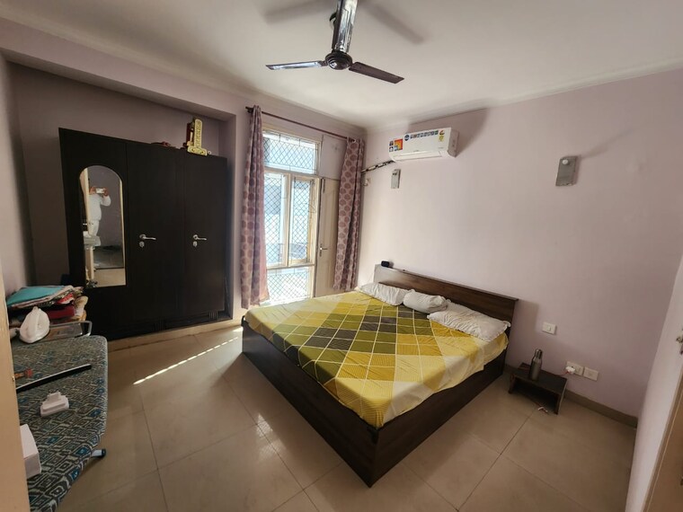 Living Room, sushant-lok-2 3 Bedroom 250 Sq.Yd. Builder Floor In Sector 57 Gurgaon 8556618