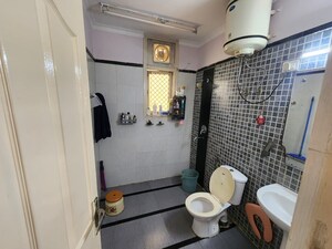 Bathroom in 3 BHK Builder Floor at Sushant Lok 2, Sector 57 – for Sale