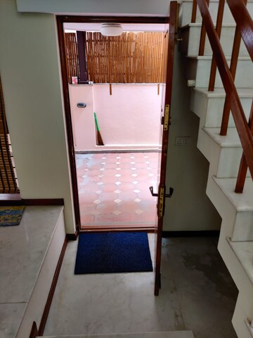 Furnished Amenities in 4 BHK Independent House at Hsr Layout – for Rent