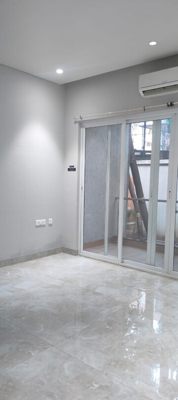 Building Lobby in 3 BHK Apartment at Kundan Eternia, Ghorpadi – for Sale