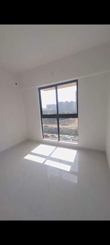 Room in 1 BHK Apartment at Runwal Gardens Phase 2, Dombivli East – for Rent