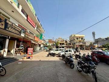  Showroom – Exterior View View at Peer Mucchalla - for Rent