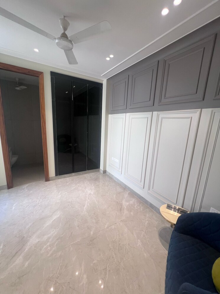 Room, dera mandi 3 Bedroom 1345 Sq.Ft. Builder Floor In Dera Mandi Delhi 8557205