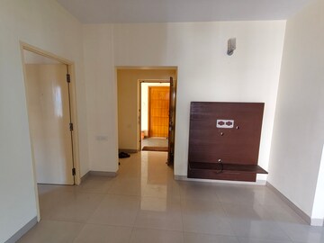 Room in 3 BHK Apartment at Kodambakkam – for Rent