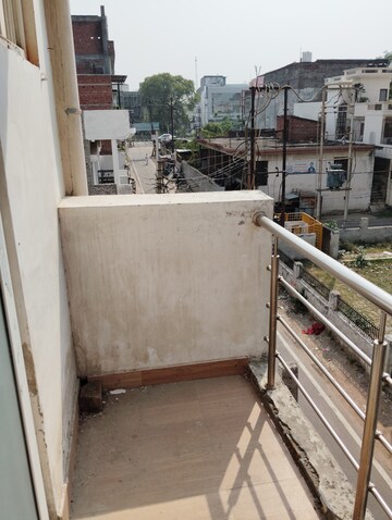 Balcony in 3 BHK Apartment at Kalyanpur – for Rent