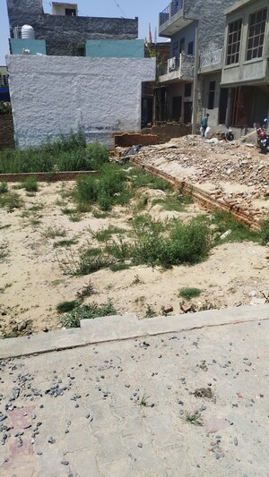  Plot For Sale in Moolchand Enclave, Nandgram