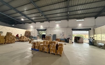 Warehouse For Rent in Makali
