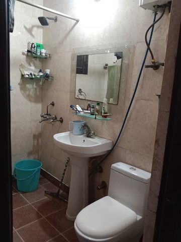 1 BHK Builder Floor For Rent in Sector 42