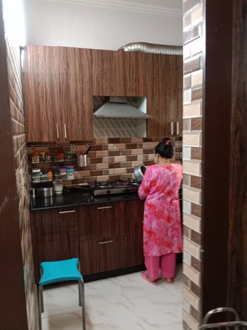 Bedroom in 1 BHK Builder Floor at Sector 42 – for Rent