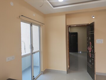 Room in 2 BHK Apartment at Manikonda – for Rent