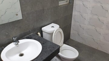 Bathroom in 3.5 BHK Apartment at Omaxe Waterscapes, Gomti Nagar – for Rent