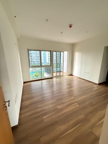 Room in 4 BHK Apartment at SNN Clermont, Hebbal – for Sale