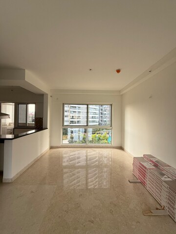 Room in 4 BHK Apartment at SNN Clermont, Hebbal – for Sale