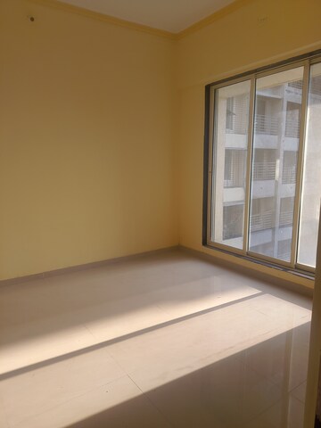 Room in 1 BHK Apartment at Sahara Reliable Shreejee Empire, Nalasopara West – for Rent