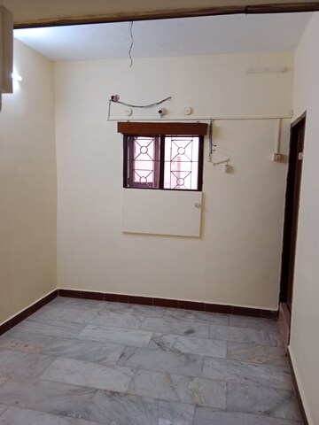 Room in 2 BHK Apartment at Virugambakkam – for Sale