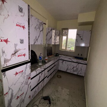 2 BHK Apartment For Rent in Pyramid Pride, Sector 76