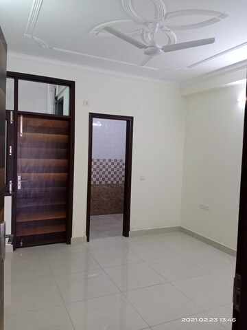 Room in 1 BHK Builder Floor at Neb Sarai – for Rent