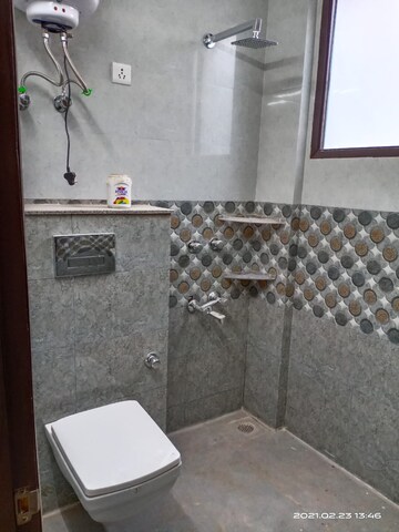 Bathroom in 1 BHK Builder Floor at Neb Sarai – for Rent