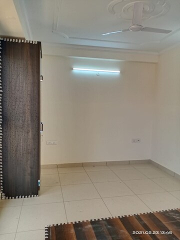 Room in 1 BHK Builder Floor at Neb Sarai – for Rent