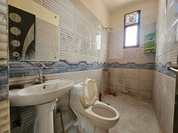 Bathroom in 2 BHK Builder Floor at Neb Sarai – for Rent