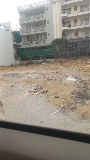  Plot For Sale in Sector 57