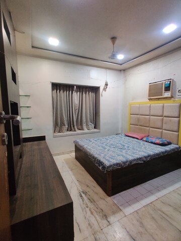 Room in  Pg at Goregaon East – for Rent