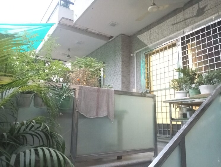 Balcony, unitech-south-city-1 3 Bedroom 2000 Sq.Ft. Builder Floor In South City 1 Gurgaon 8558619