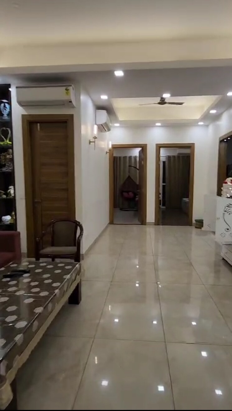 undefined, uchdpl-veridia-oakwood-enclave 4 Bedroom 2385 Sq.Ft. Apartment In Wave City Ghaziabad 8558641