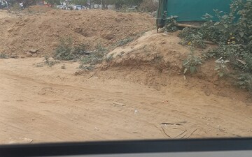 Plot For Sale in Sector 57