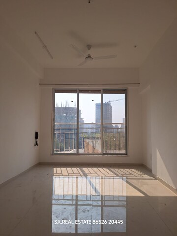 2 BHK Apartment For Rent in JP Eminence, Andheri West