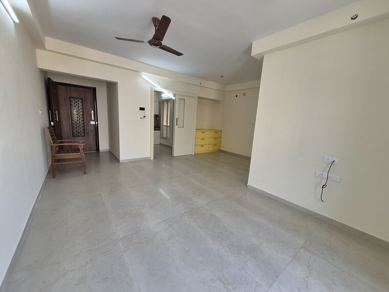 Room, dosti-west-county-phase-2-dosti-cedar 3 Bedroom 938 Sq.Ft. Apartment In Balkum Pada Thane 8558720