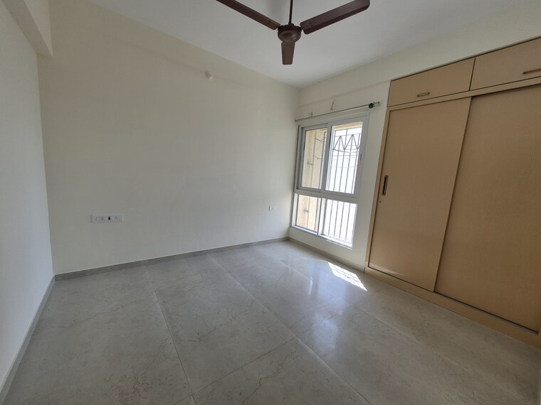 Room, dosti-west-county-phase-2-dosti-cedar 3 Bedroom 938 Sq.Ft. Apartment In Balkum Pada Thane 8558720