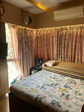 Bedroom in 1 BHK Apartment at Sheth Vasant Oasis, Andheri East – for Rent