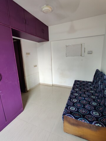 Bedroom in 1 BHK Apartment at Andheri West – for Rent