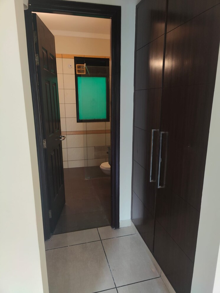 Room, unitech-south-city-1 6+ Bedroom 360 Sq.Ft. Villa In South City 1 Gurgaon 8558754