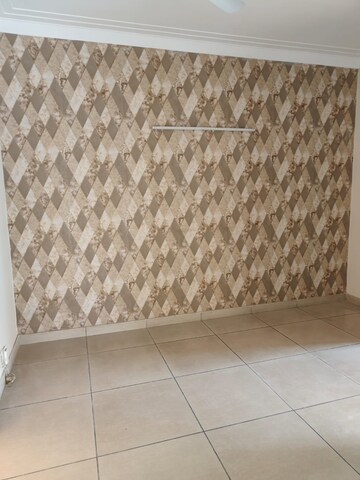 Room in 6+ BHK Villa at Unitech South City 1, South City 1 – for Rent