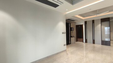 Room in 4 BHK Apartment at Jayabheri The Peaks, Narsingi – for Rent