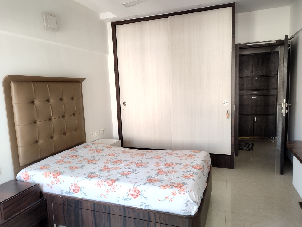 3 BHK + Pooja Room Apartment For Rent in Ratan Priya Kunj