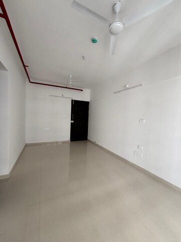 Room in 2 BHK Apartment at Goel Ganga Altus, Kharadi – for Rent
