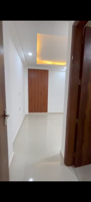 Building Lobby in 3 BHK Builder Floor at Palm Residency Chhatarpur, Chattarpur – for Rent