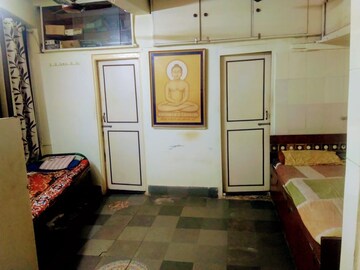  Pg For Rent in Dadar West