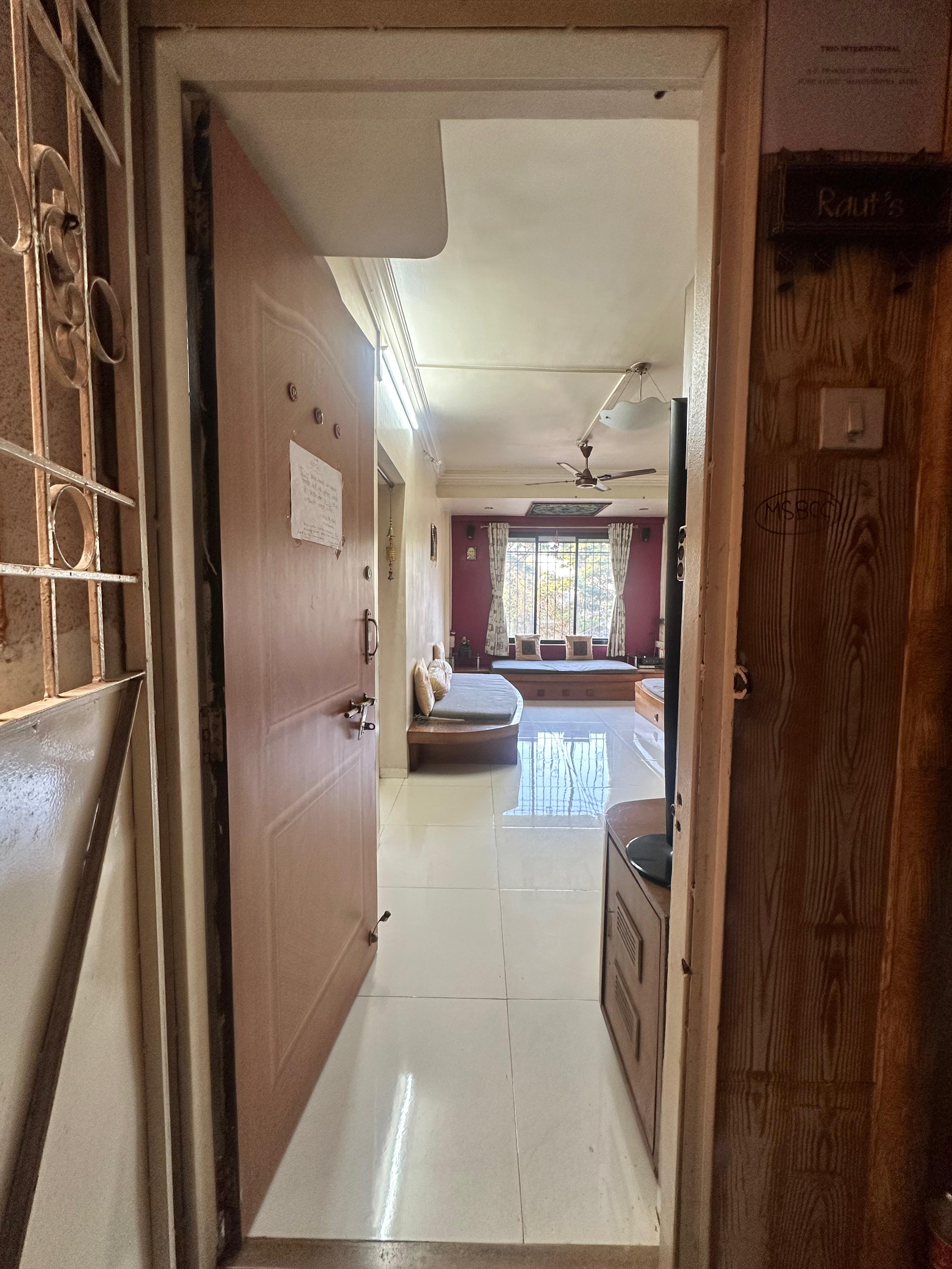 2 BHK + Pooja Room,Servant Room Apartment For Rent in Kumar Damodar Society
