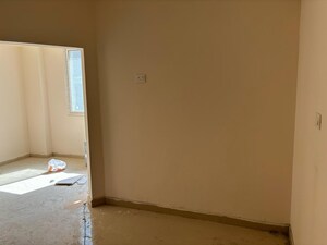 Room in 1 BHK Apartment at Shri Balaji BCC Greens, Deva Road – for Sale