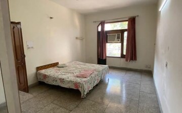 Plot For Sale in Greater Kailash I