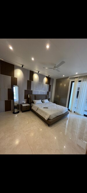 Living Room in 4 BHK Builder Floor at Paras Trinity, Sector 63 – for Sale