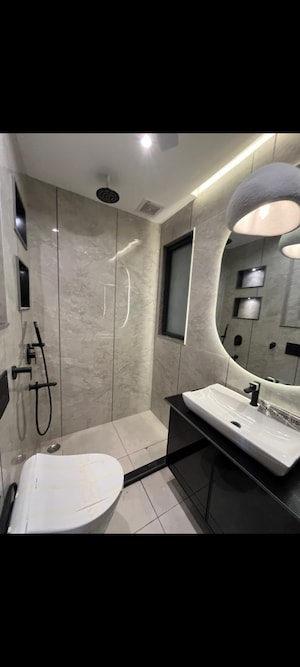 Bathroom in 4 BHK Builder Floor at Paras Trinity, Sector 63 – for Sale